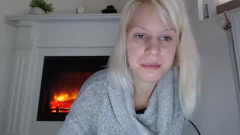 elssa_rush online show from October 13, 2025, 4:56 am