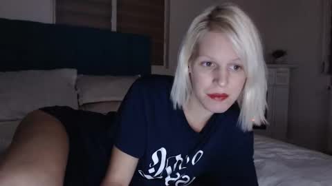 elssa_rush online show from October 26, 2025, 4:57 pm