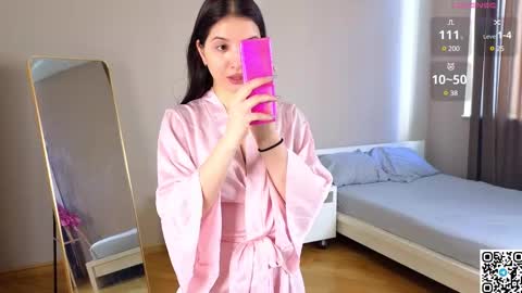 Elizabeth online show from February 25, 2025, 7:52 am