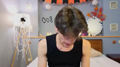 Snapshot of elvano_et chatting on October 29, 2025, 8:16 am Elvano online show from October 29, 2025, 8:16 am