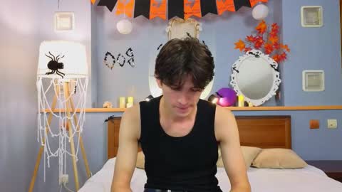 Snapshot of elvano_et chatting on October 30, 2025, 6:15 am Elvano online show from October 30, 2025, 6:15 am