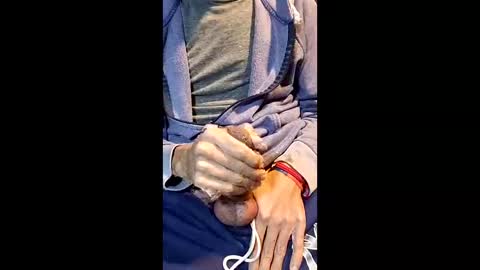 Snapshot of elvergg1 chatting on February 23, 2026, 6:11 am elvergg1 online show from February 23, 2026, 6:11 am