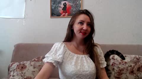 Snapshot of elvinasweet chatting on June 1, 2026, 5:20 am ElvinaSweet online show from June 1, 2026, 5:20 am