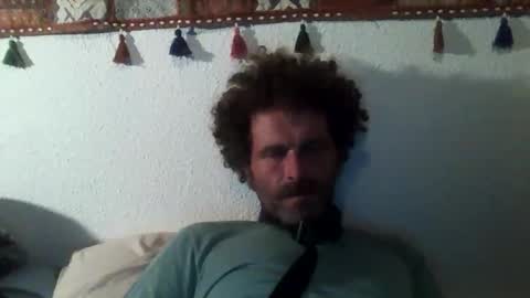 Snapshot of elyjahoye chatting on September 14, 2025, 10:31 pm elyjahoye online show from September 14, 2025, 10:31 pm