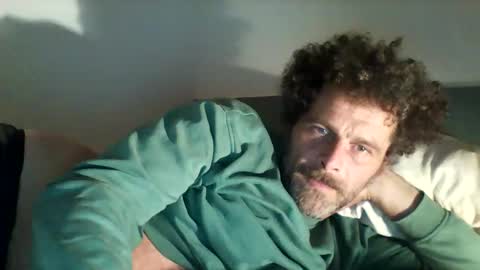 Snapshot of elyjahoye chatting on November 18, 2025, 11:26 pm elyjahoye online show from November 18, 2025, 11:26 pm