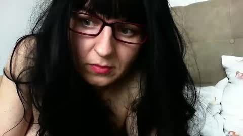 elyseblue online show from December 10, 2024, 11:22 am
