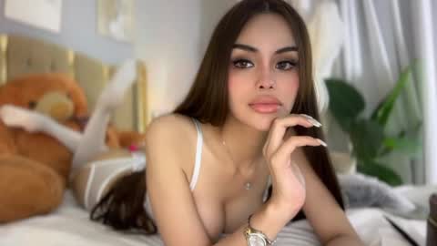 ElysHunter the girl will hunt you  online show from January 11, 2026, 12:21 pm