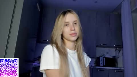 Elysia online show from October 10, 2025, 11:59 pm