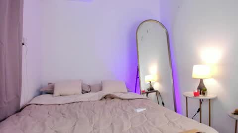 Michelle online show from October 16, 2025, 7:48 pm