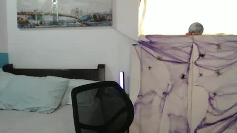 Salome online show from October 20, 2025, 1:00 pm