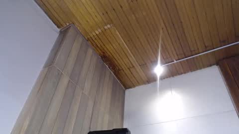 Ema  online show from October 5, 2025, 9:02 pm