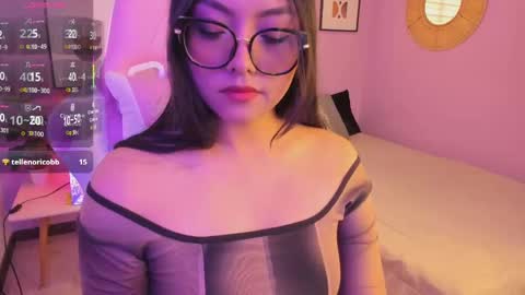 Snapshot of ema_wett chatting on September 12, 2025, 7:58 pm Ema online show from September 12, 2025, 7:58 pm