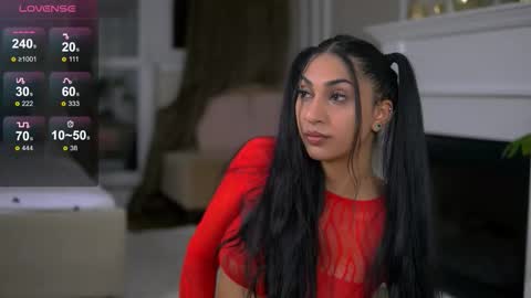 Snapshot of emahallee chatting on October 30, 2025, 4:14 am Ema online show from October 30, 2025, 4:14 am