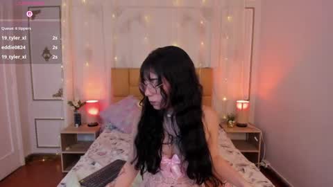 Emma online show from July 28, 2026, 3:24 am