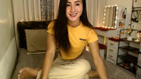 Trans cummer online show from February 25, 2025, 3:05 pm