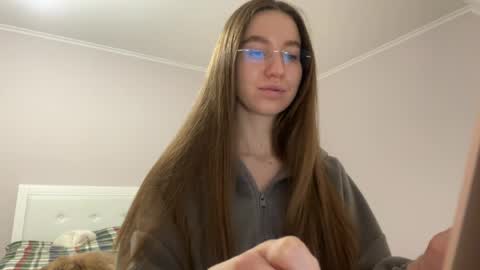 Alina online show from April 17, 2026, 7:17 pm