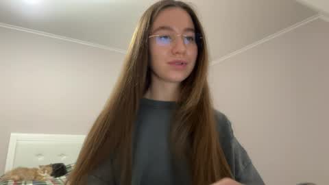 Alina online show from April 18, 2026, 7:58 pm