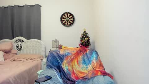 Snapshot of emberpheonixxx chatting on December 31, 2024, 4:16 am Ember Pheonixxx online show from December 31, 2024, 4:16 am