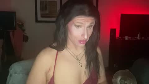 emberrrose87 online show from May 16, 2026, 10:36 am