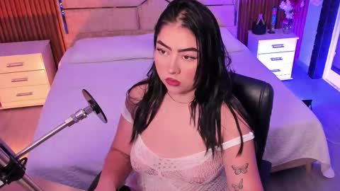 Ember Velvet online show from March 15, 2026, 5:46 am