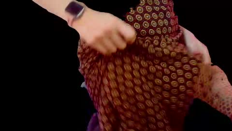 Emelia Lavoie online show from April 24, 2026, 9:28 pm