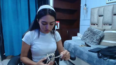 Emily  online show from January 21, 2025, 11:34 pm