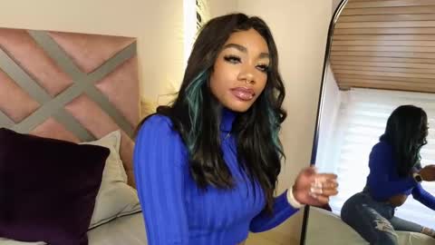 anyelii  online show from March 5, 2025, 4:57 pm