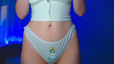 Snapshot of emelycrystal chatting on July 21, 2026, 3:42 am Emely online show from July 21, 2026, 3:42 am