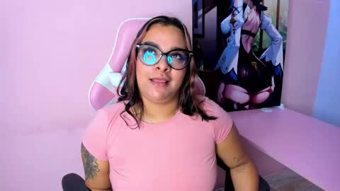 Snapshot of emelymuller chatting on March 5, 2026, 3:13 am Emely online show from March 5, 2026, 3:13 am