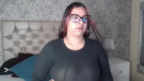Snapshot of emelymuller chatting on March 18, 2026, 4:15 am Emely online show from March 18, 2026, 4:15 am