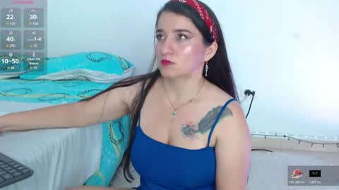 Snapshot of emelyross_ chatting on July 13, 2026, 8:11 pm emely ross online show from July 13, 2026, 8:11 pm