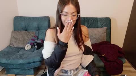 sabrina online show from October 17, 2025, 4:59 am