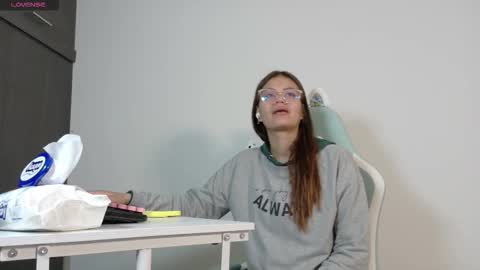 sabrina online show from October 19, 2025, 3:51 am