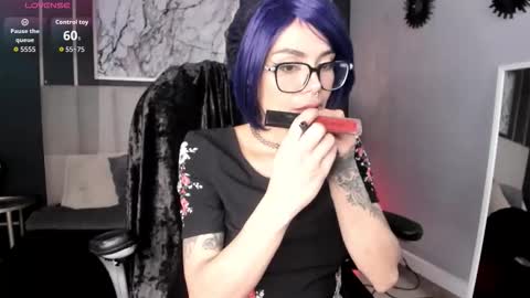 Esmeralda online show from November 14, 2025, 1:32 pm