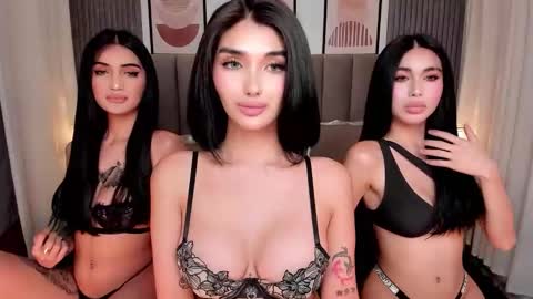 Emerald online show from October 4, 2025, 1:25 am