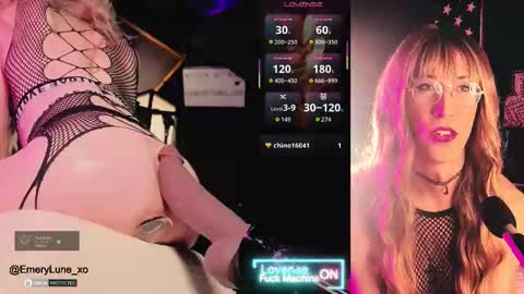 Snapshot of emerylune_xo chatting on December 22, 2025, 6:10 am Emery Lune online show from December 22, 2025, 6:10 am