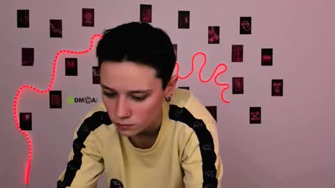 Snapshot of emi_fade chatting on February 26, 2026, 9:41 am emi_fade online show from February 26, 2026, 9:41 am