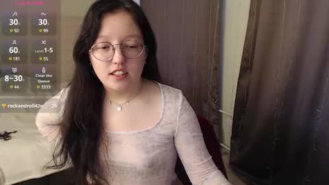 Snapshot of emi_gooflord chatting on February 9, 2025, 9:58 am Emi online show from February 9, 2025, 9:58 am