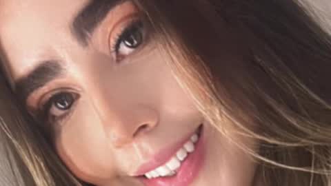 emi_royse online show from January 6, 2026, 6:11 pm