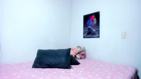 Emiily Carter online show from April 22, 2026, 6:53 pm