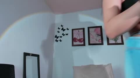 Snapshot of emiily_parkerr chatting on July 6, 2026, 9:50 pm Emily online show from July 6, 2026, 9:50 pm