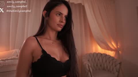 Snapshot of emiilycampbell chatting on October 25, 2025, 11:43 pm Emily Campbell online show from October 25, 2025, 11:43 pm