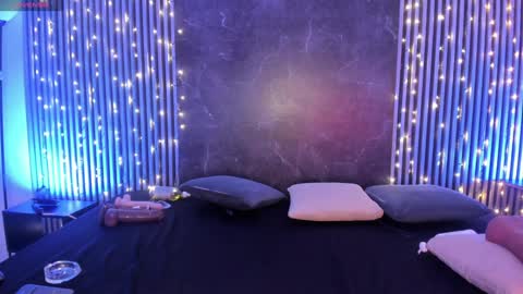   online show from December 27, 2024, 9:17 am