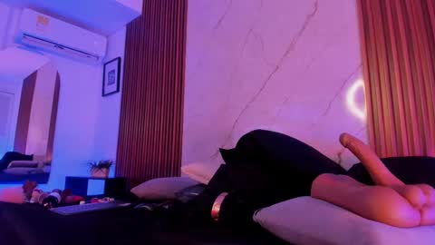   online show from September 13, 2025, 11:26 pm