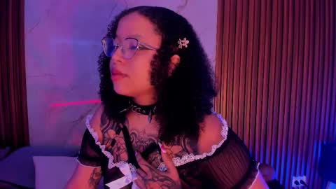   online show from October 26, 2025, 2:50 am