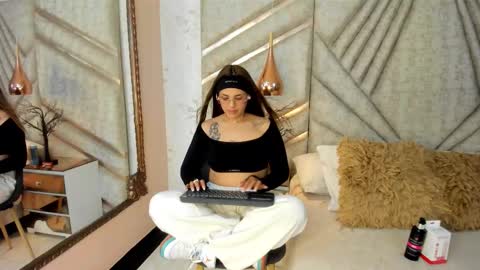 Emy online show from February 27, 2026, 12:10 am