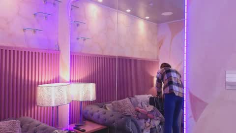 Emily online show from January 17, 2025, 1:03 pm