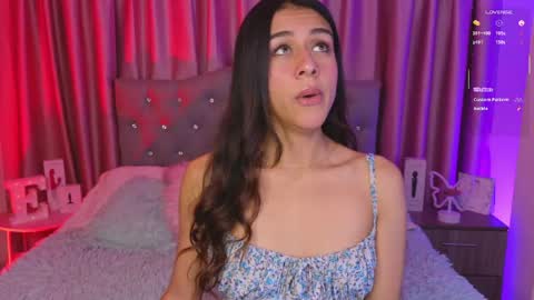 Snapshot of emiiscoot_1 chatting on June 3, 2026, 12:35 am Emily online show from June 3, 2026, 12:35 am