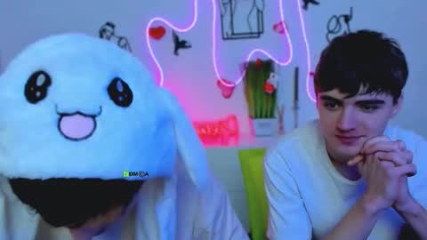 emil_lucky online show from February 21, 2026, 7:37 pm