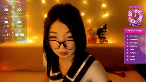 Emili online show from December 17, 2024, 11:49 am